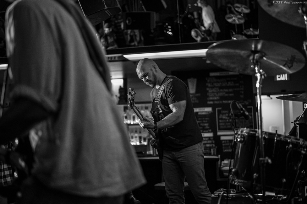 Head the Hive, Bunk Bar, photo by Kevin Pettigrew