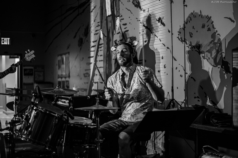 Atomic Momma, Bunk Bar, photo by Kevin Pettigrew