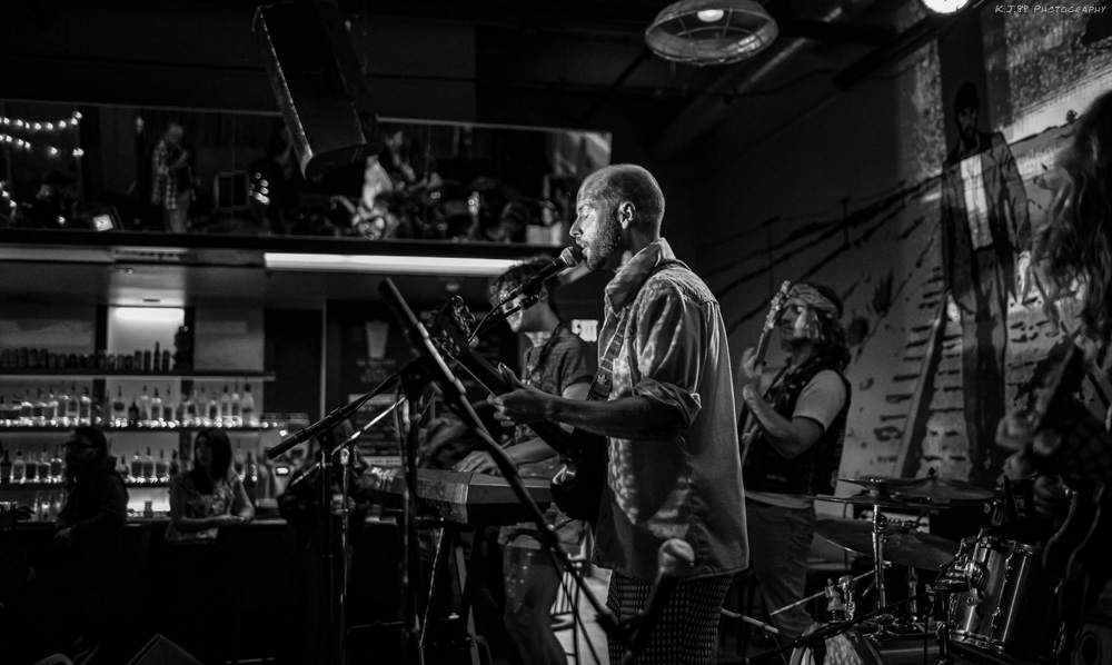 Atomic Momma, Bunk Bar, photo by Kevin Pettigrew