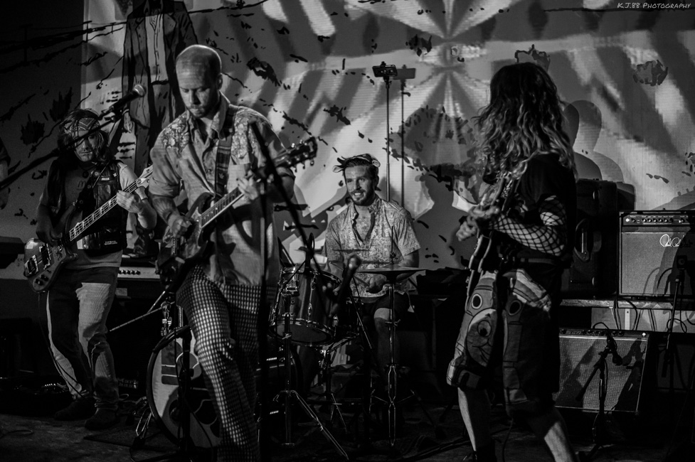 Atomic Momma, Bunk Bar, photo by Kevin Pettigrew