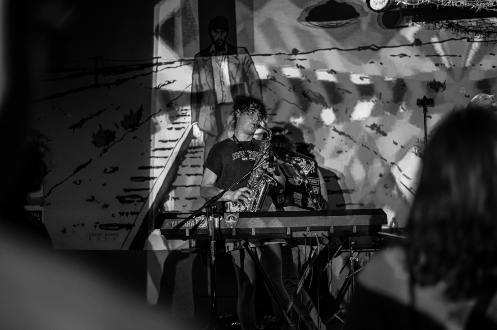 Atomic Momma, Bunk Bar, photo by Kevin Pettigrew