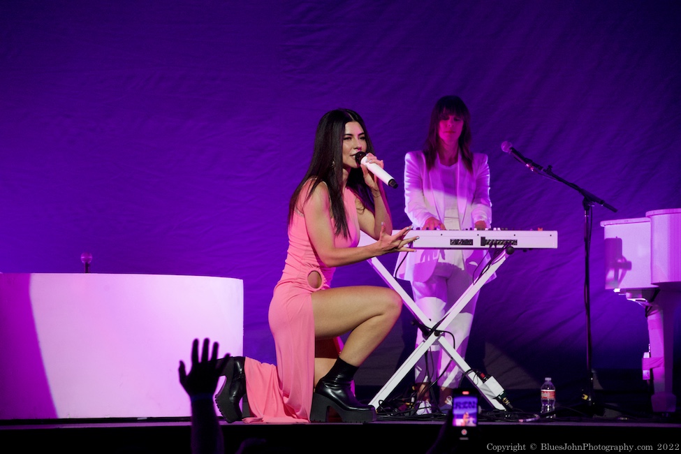 Marina, Moda Center, photo by John Alcala