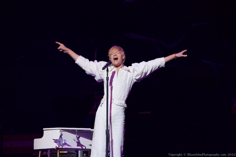 JAKE WESLEY ROGERS, Moda Center, photo by John Alcala