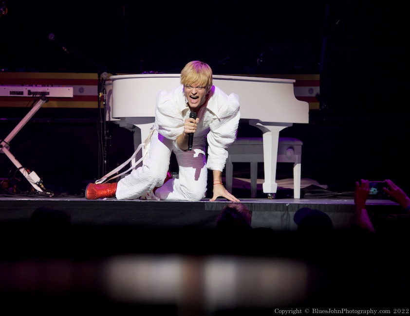 JAKE WESLEY ROGERS, Moda Center, photo by John Alcala