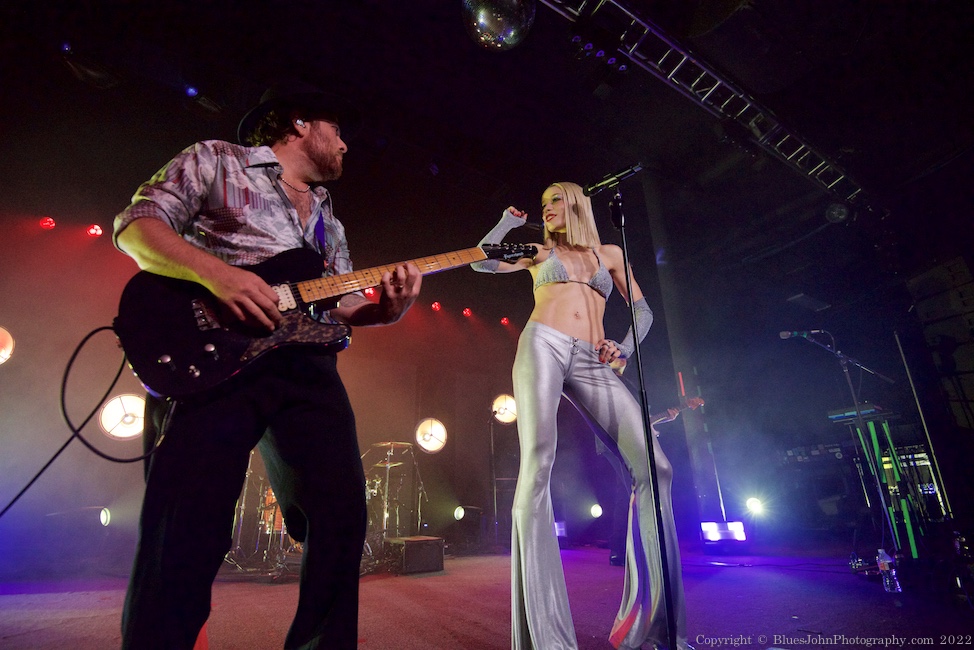 Cannons, Roseland Theater, photo by John Alcala