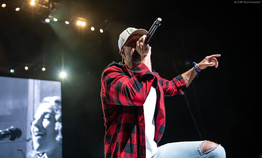 Walker Hayes, Moda Center, photo by Kevin Pettigrew
