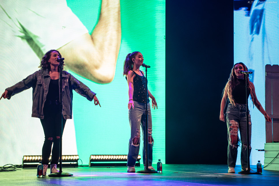 Walker Hayes, Moda Center, photo by Kevin Pettigrew