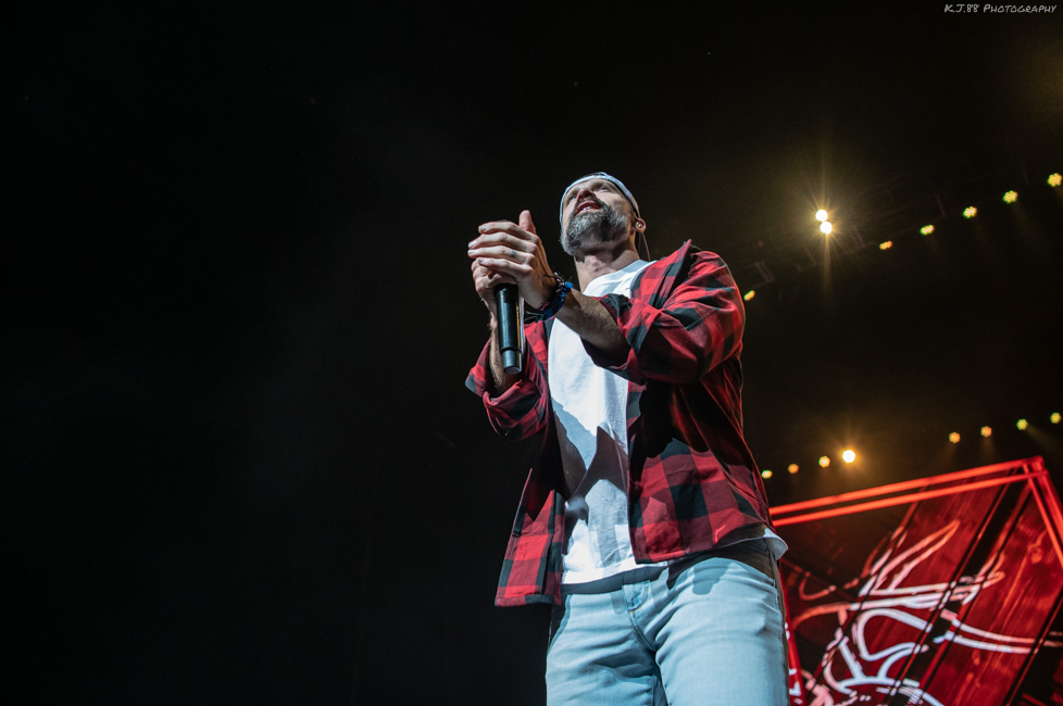 Walker Hayes, Moda Center, photo by Kevin Pettigrew