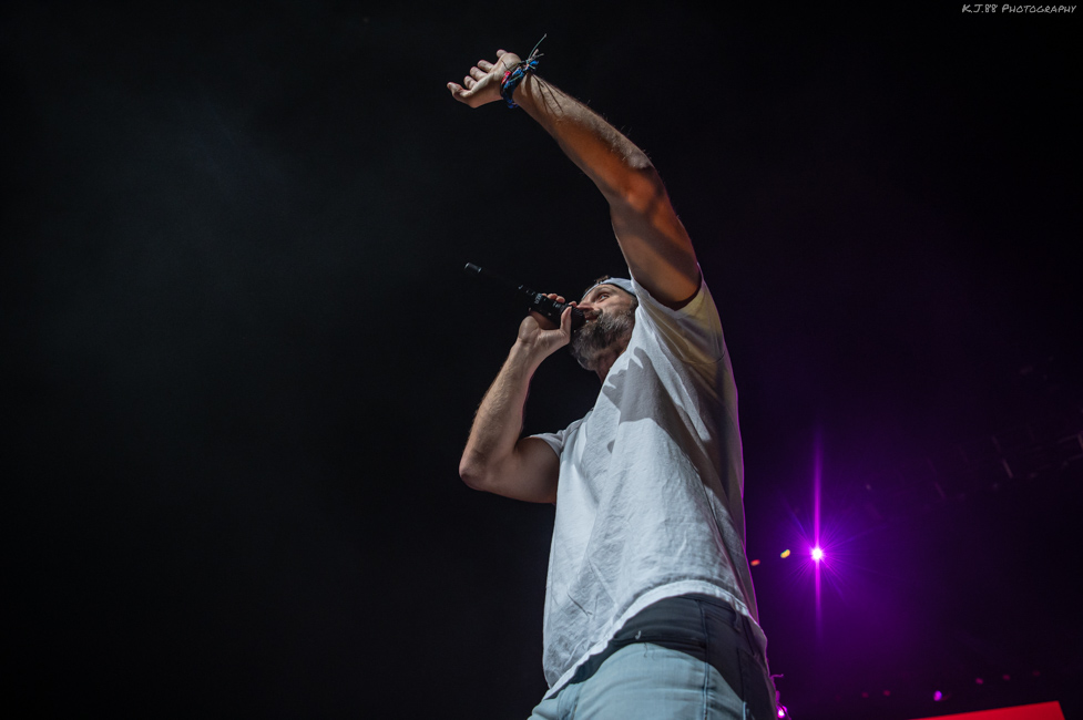 Walker Hayes, Moda Center, photo by Kevin Pettigrew