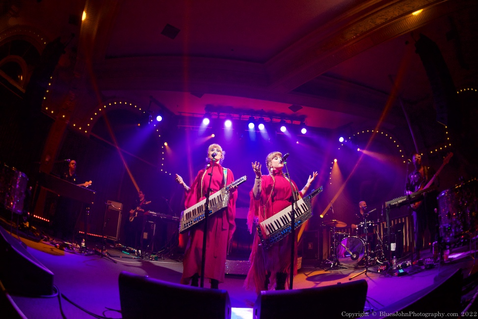 Lucius, Crystal Ballroom, photo by John Alcala