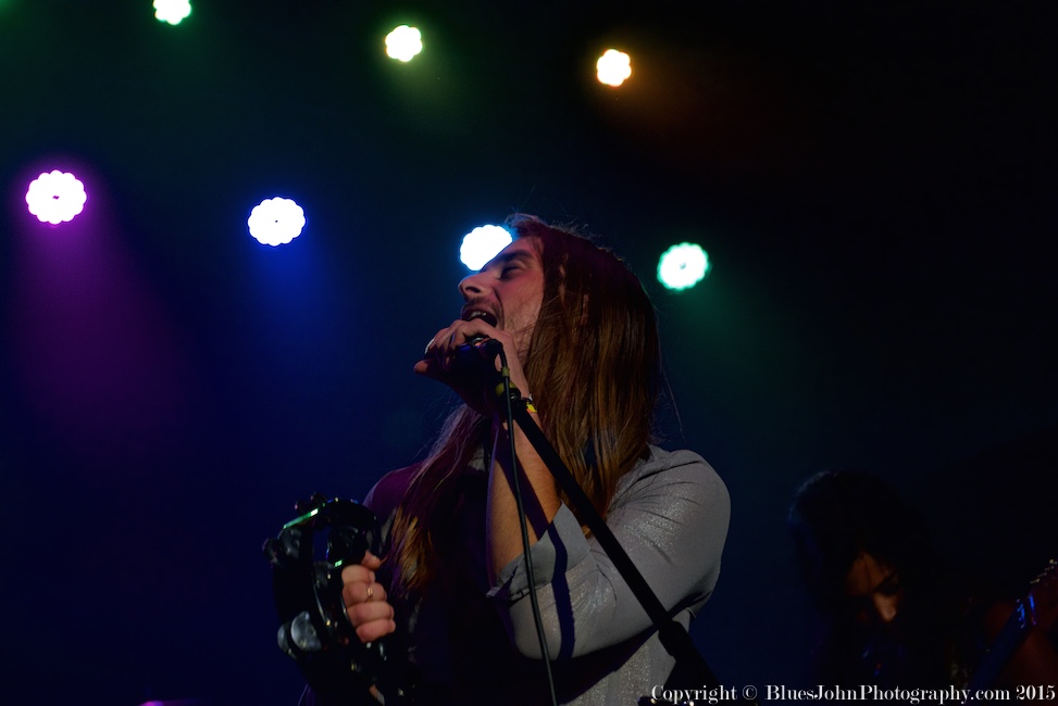 Moon By You, Hawthorne Theatre, photo by John Alcala