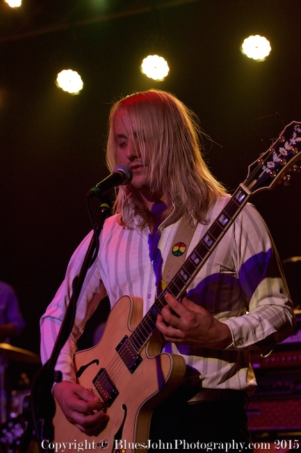 Moon By You, Hawthorne Theatre, photo by John Alcala