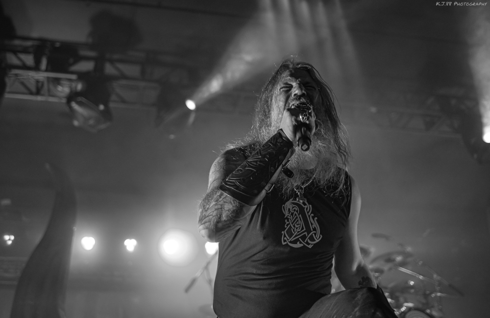 Amon Amarth, Roseland Theater, photo by Kevin Pettigrew