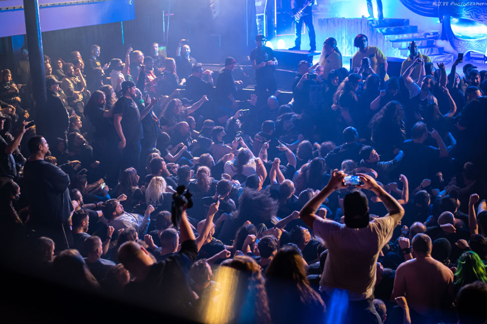 Amon Amarth, Roseland Theater, photo by Kevin Pettigrew