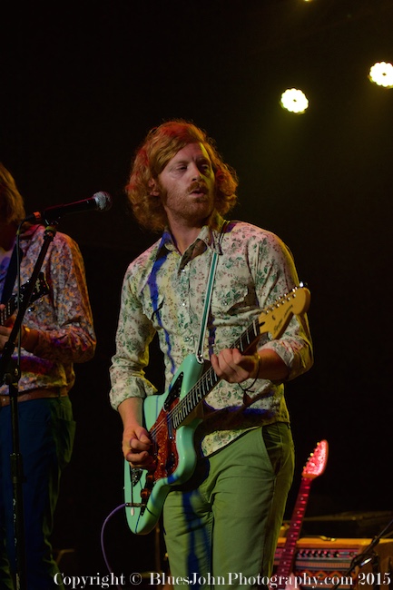 Moon By You, Hawthorne Theatre, photo by John Alcala