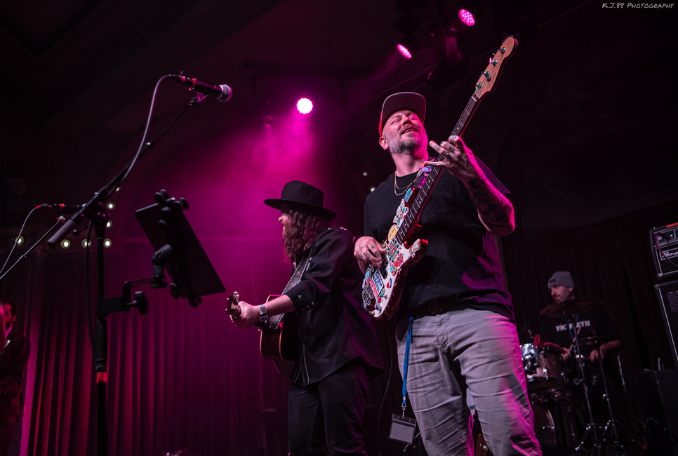 Fox and Bones, Crystal Ballroom, photo by Kevin Pettigrew