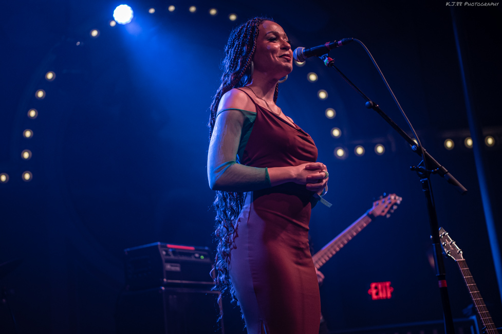 Lo Steele, Crystal Ballroom, photo by Kevin Pettigrew