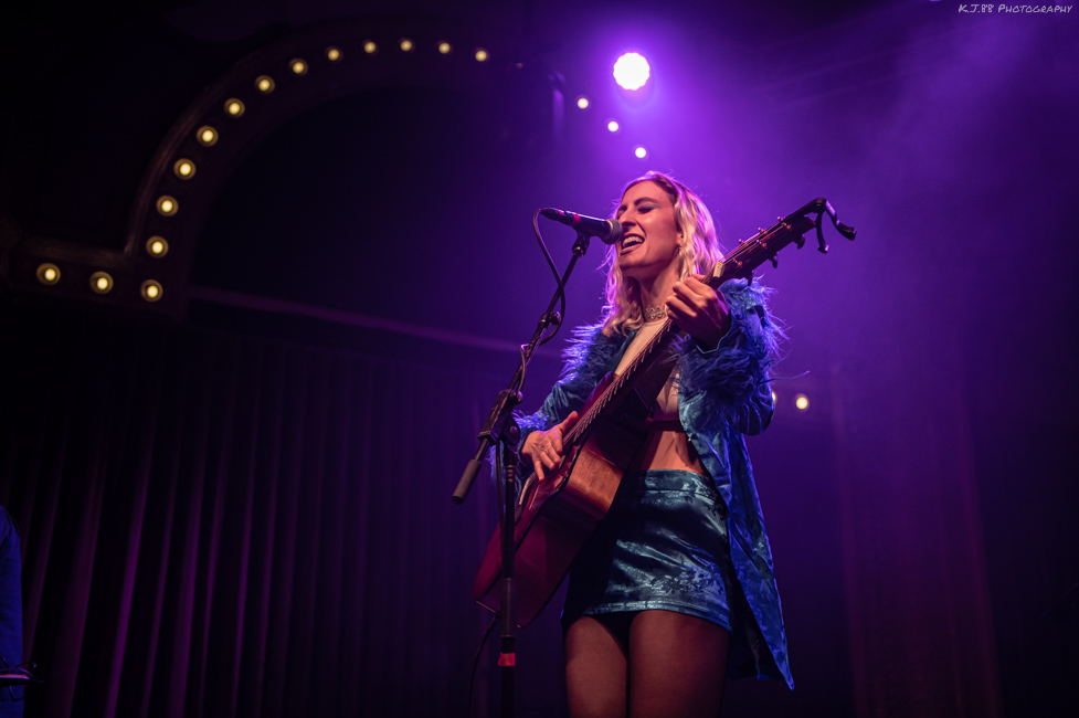 Laryssa Birdseye, Crystal Ballroom, photo by Kevin Pettigrew