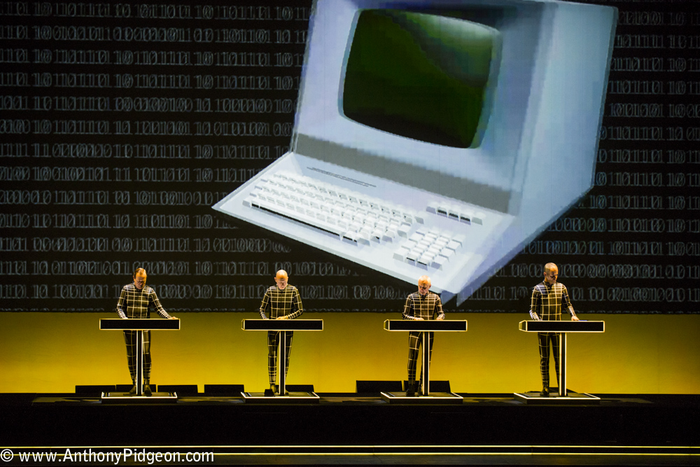 Kraftwerk, Keller Auditorium, photo by Anthony Pidgeon