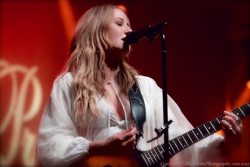 Margo Price, Crystal Ballroom, photo by John Alcala