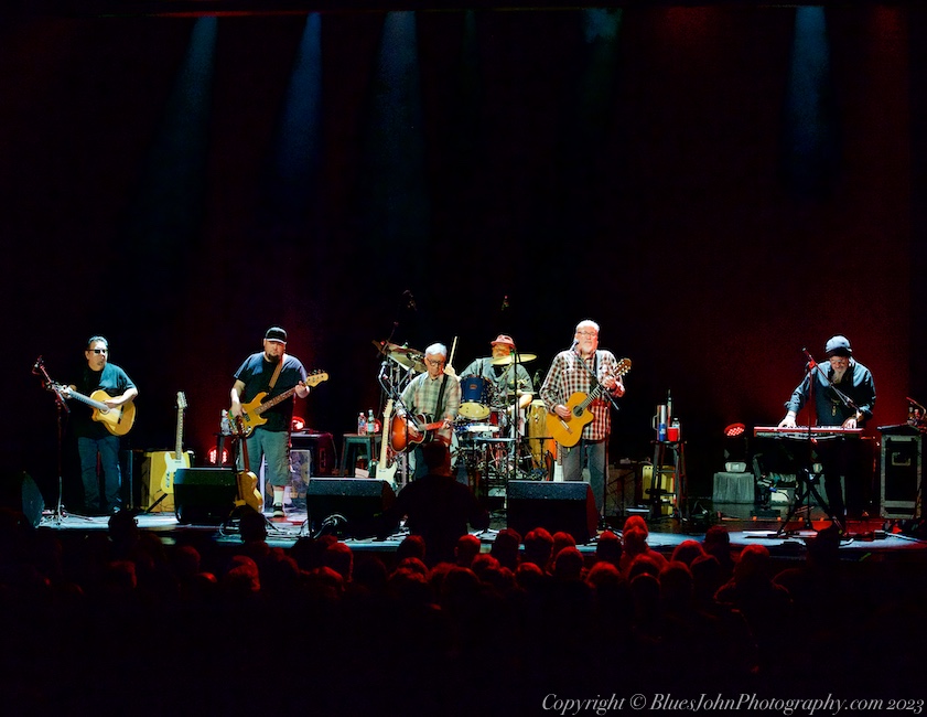 Los Lobos, Revolution Hall, photo by John Alcala