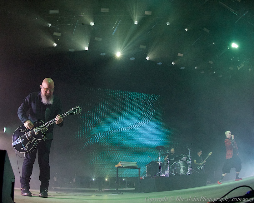 Garbage, RV Inn Style Resorts Amphitheater, photo by John Alcala