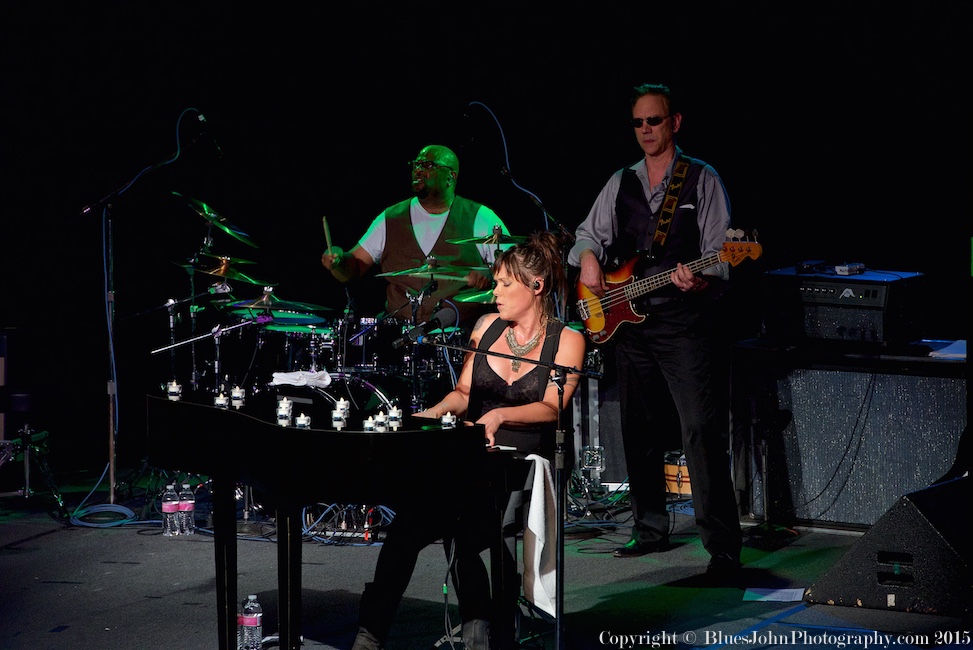 Beth Hart, Roseland Theater, photo by John Alcala
