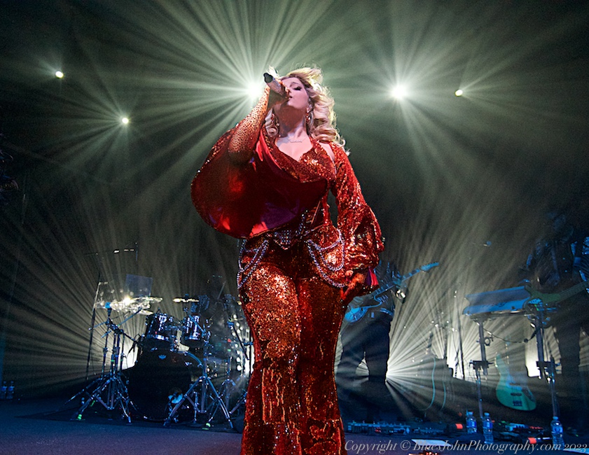 Bebe Rexha, Crystal Ballroom, photo by John Alcala