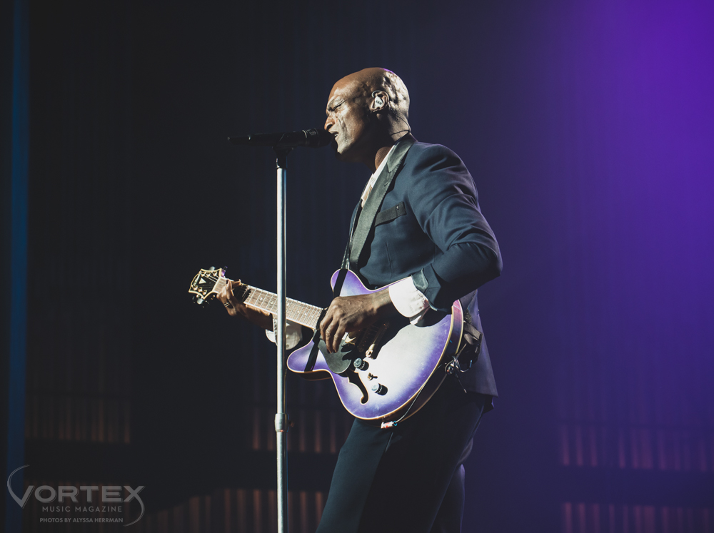 Seal, Keller Auditorium, photo by Alyssa Herrman