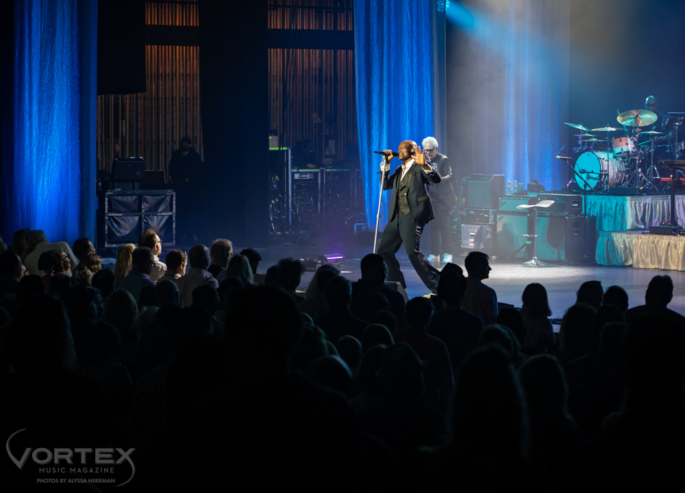 Seal, Keller Auditorium, photo by Alyssa Herrman