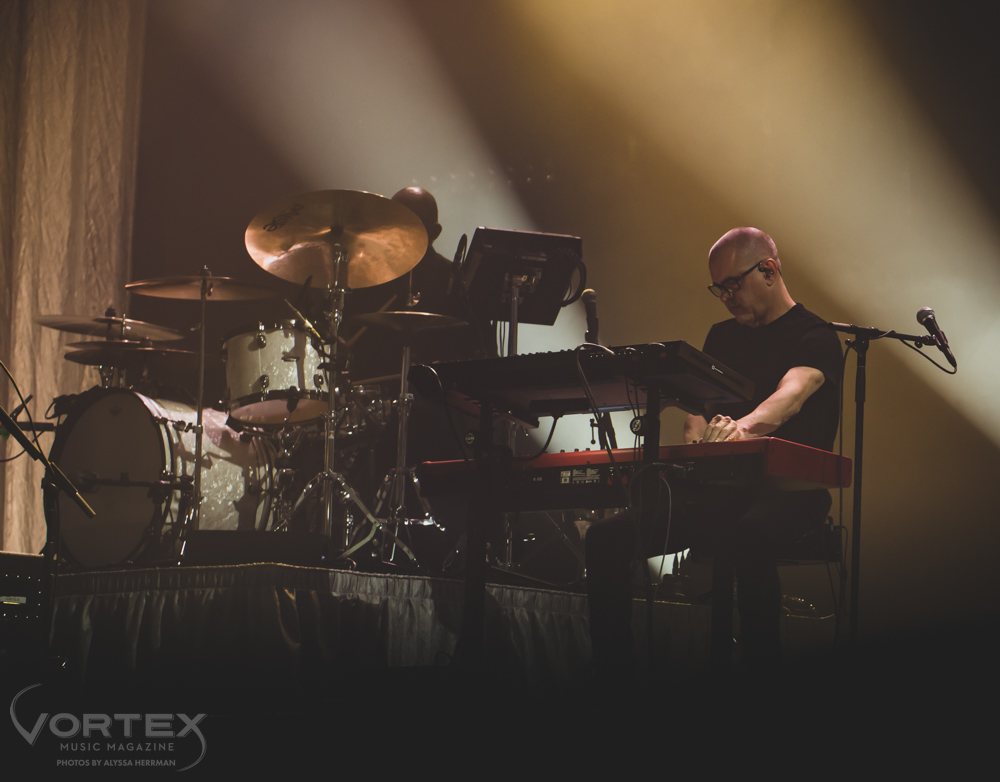Seal, Keller Auditorium, photo by Alyssa Herrman