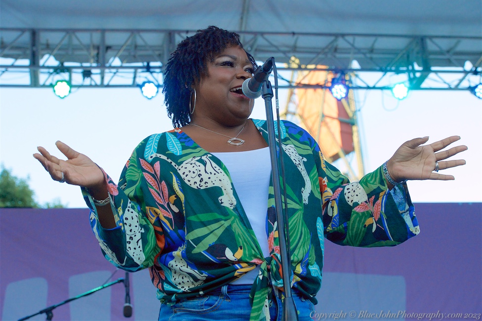 Tom McCall Waterfront Park, photo by John Alcala