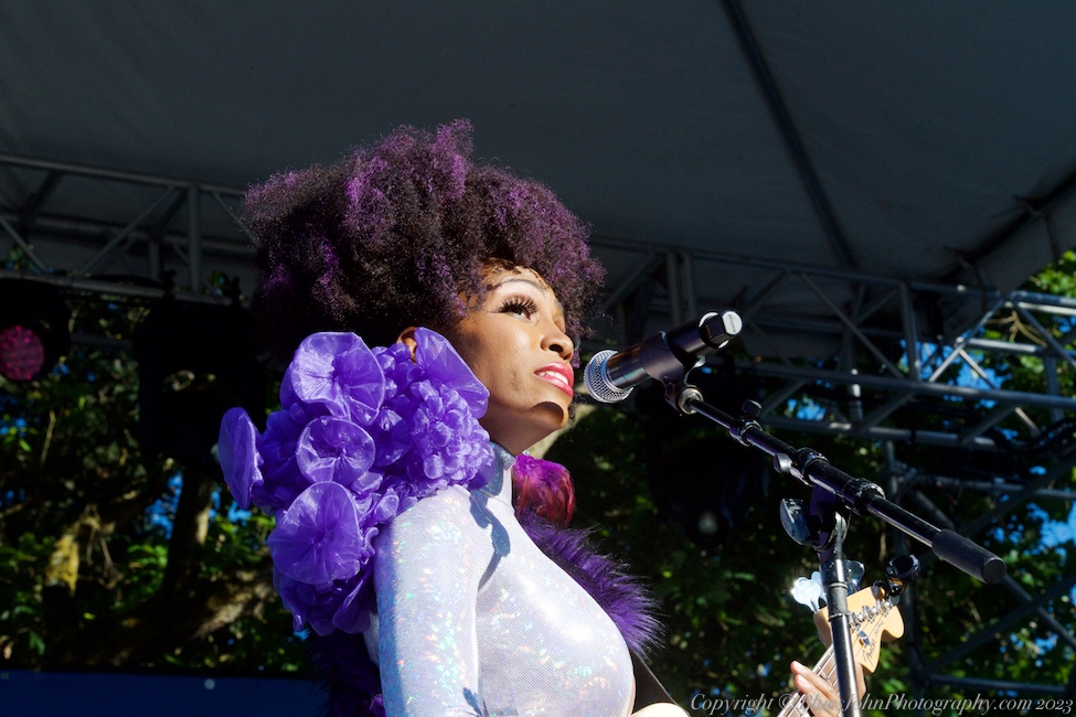 Tom McCall Waterfront Park, photo by John Alcala