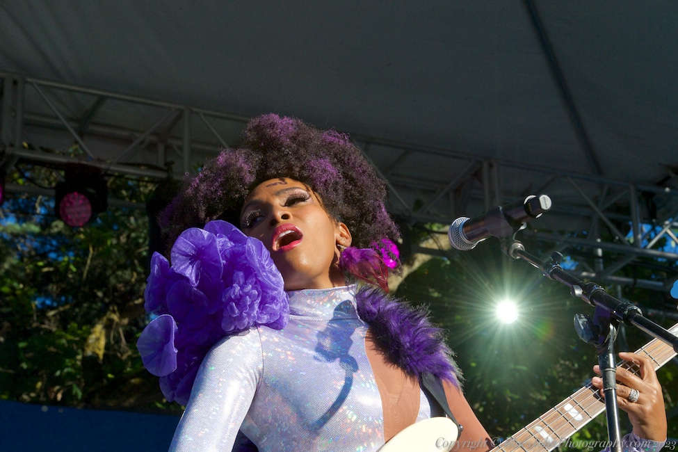 Tom McCall Waterfront Park, photo by John Alcala