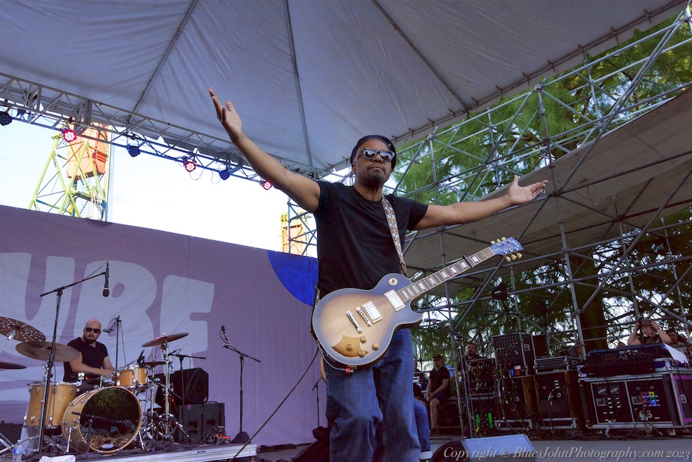 Tom McCall Waterfront Park, photo by John Alcala