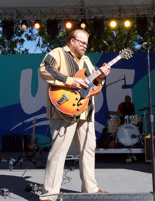 Tom McCall Waterfront Park, photo by John Alcala