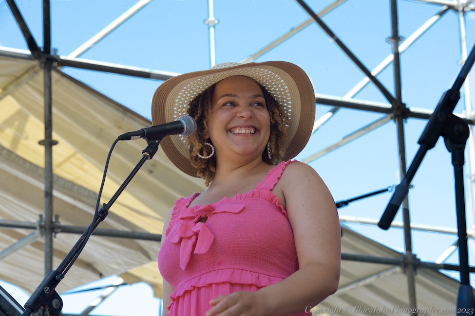 LaRhonda Steele, Tom McCall Waterfront Park, photo by John Alcala