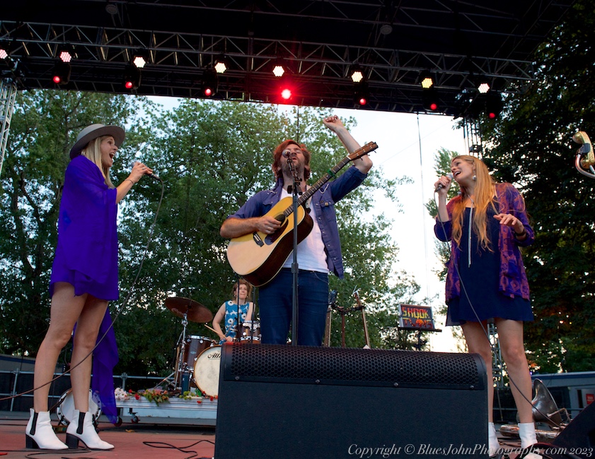 John Craigie, Shook Twins, Grand Lodge, photo by John Alcala