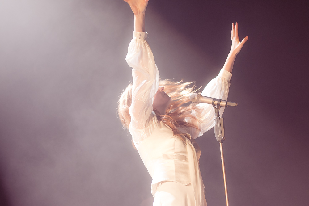Florence and the Machine, Veterans Memorial Coliseum, Rose Quarter, photo by Corey Terrill