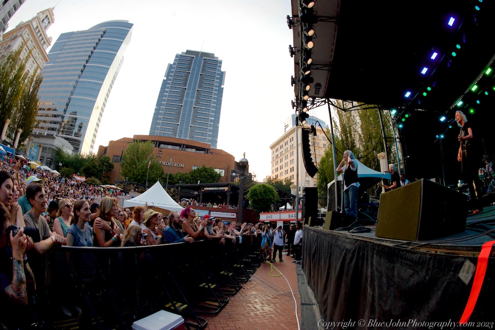 Patti Smith, Pioneer Courthouse Square, photo by John Alcala