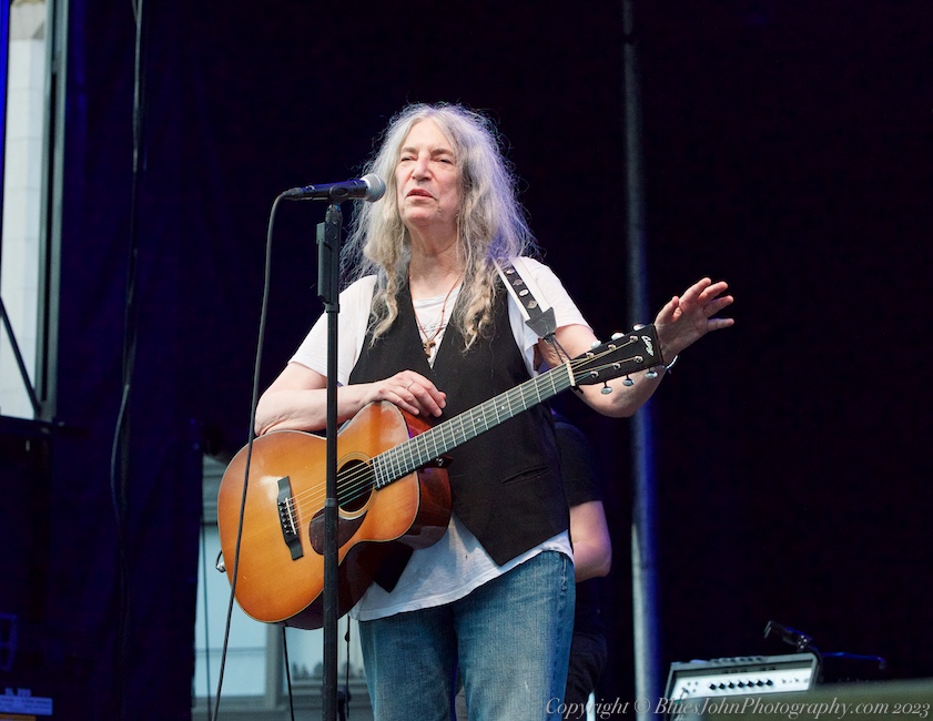 Patti Smith, Pioneer Courthouse Square, photo by John Alcala