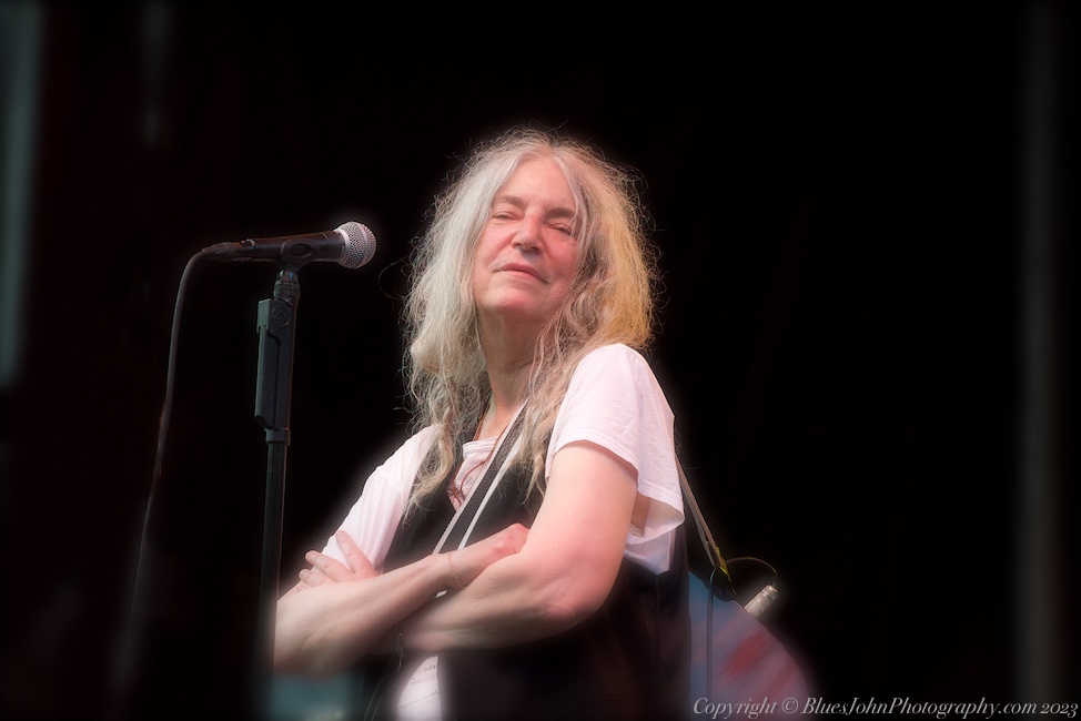 Patti Smith, Pioneer Courthouse Square, photo by John Alcala