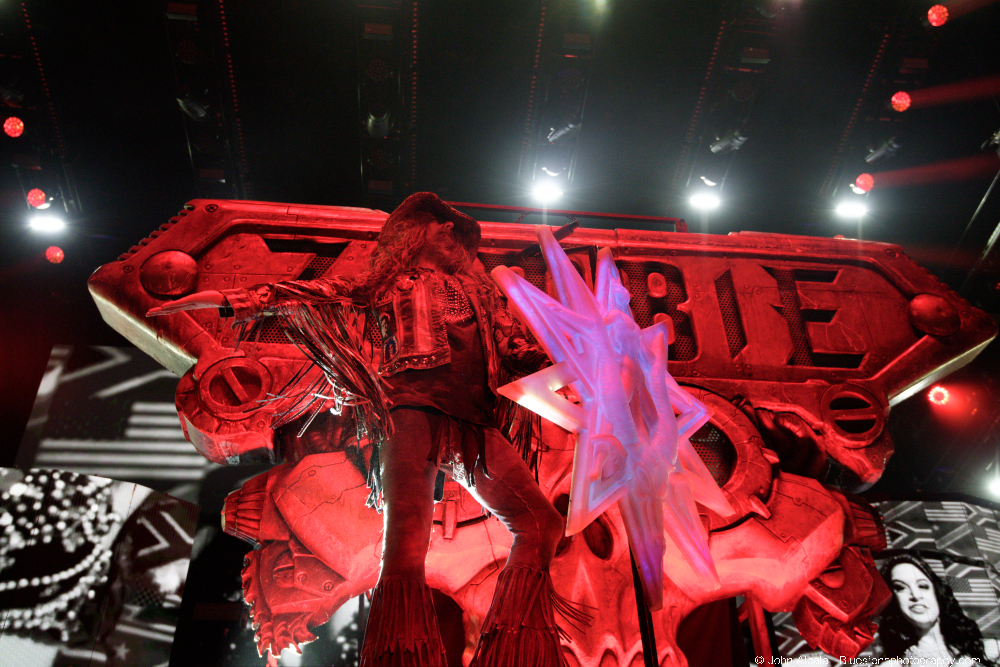 Rob Zombie, RV Inn Style Resorts Amphitheater, photo by John Alcala