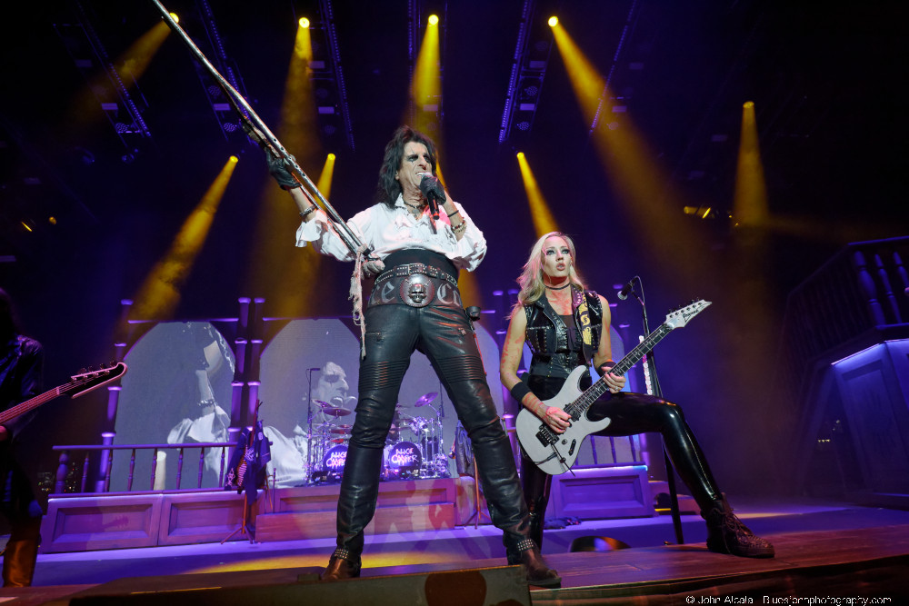 Alice Cooper, RV Inn Style Resorts Amphitheater, photo by John Alcala