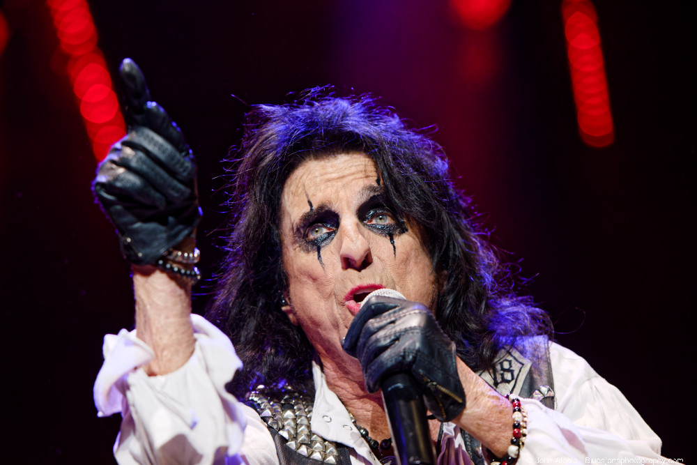 Alice Cooper, RV Inn Style Resorts Amphitheater, photo by John Alcala