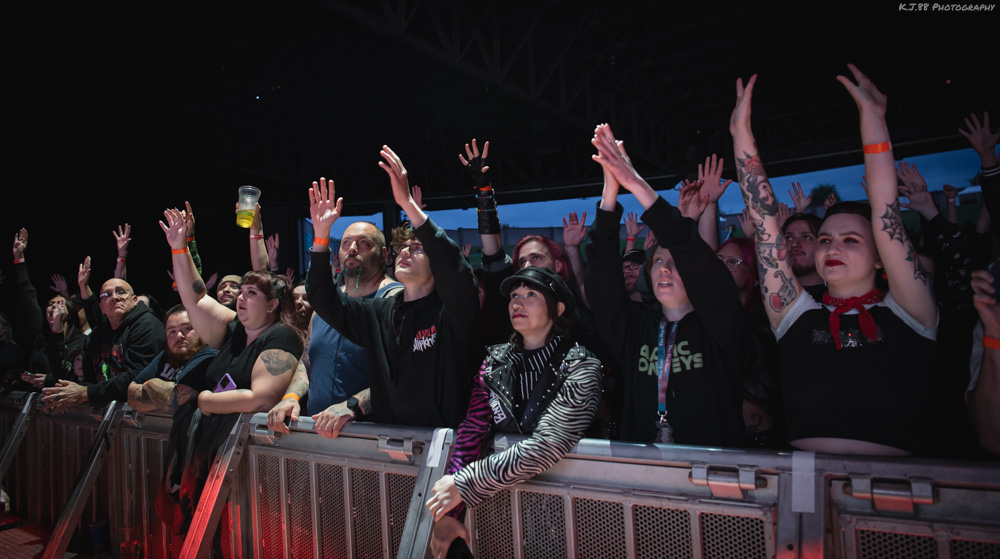 Loathe, RV Inn Style Resorts Amphitheater, photo by Kevin Pettigrew