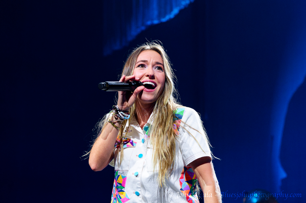 Lauren Daigle, Moda Center, photo by John Alcala