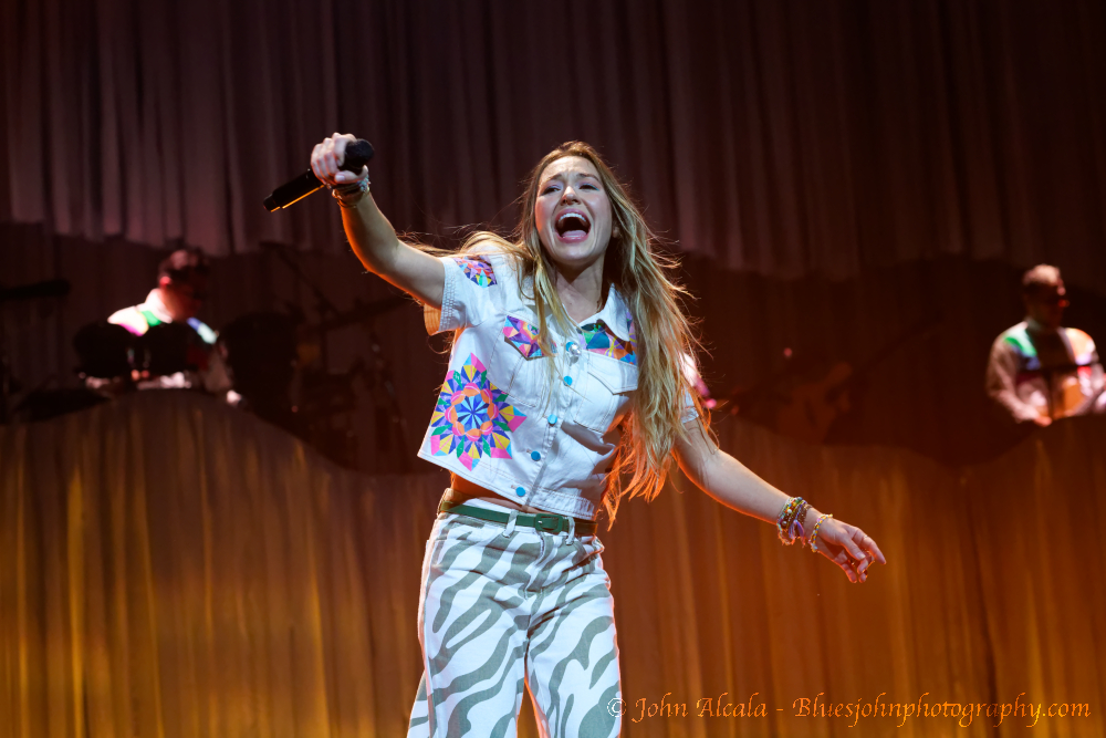 Lauren Daigle, Moda Center, photo by John Alcala