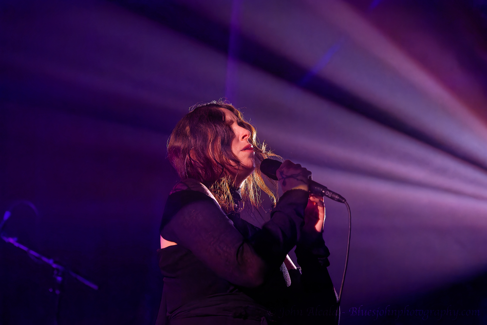 Chelsea Wolfe, Roseland Theater, photo by John Alcala