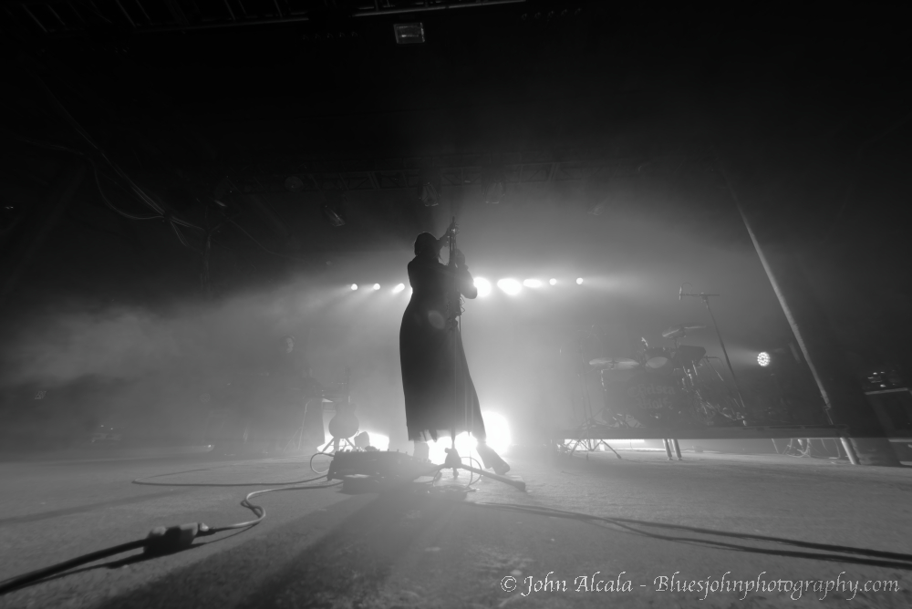 Chelsea Wolfe, Roseland Theater, photo by John Alcala